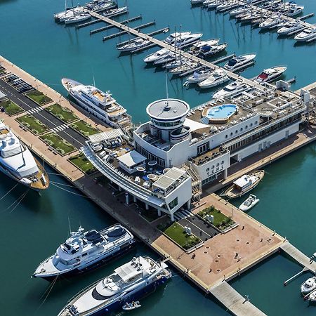فندق Yacht Club Marina Di لوانو المظهر الخارجي الصورة