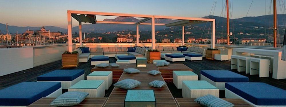 فندق Yacht Club Marina Di لوانو المظهر الخارجي الصورة